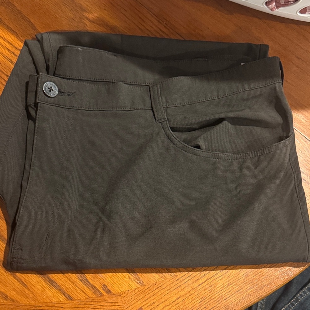 Callaway Men's Deep Brown Chinos